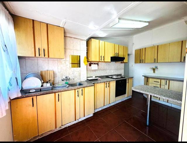 2 BEDROOM HOUSE FOR SALE IN WILLOWTON